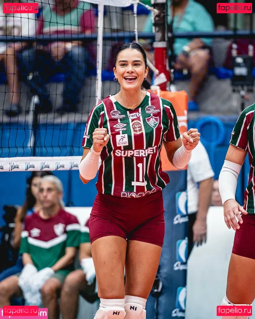 Lara Nobre Onlyfans Photo Gallery 