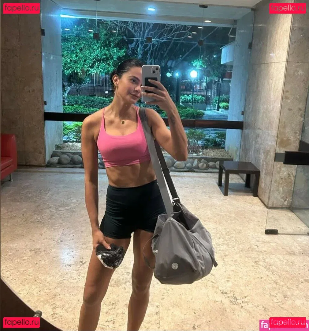 Lara Nobre Onlyfans Photo Gallery 