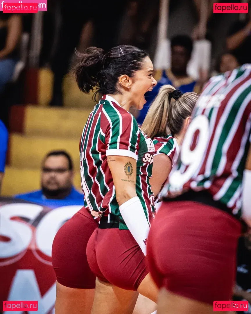 Lara Nobre Onlyfans Photo Gallery 