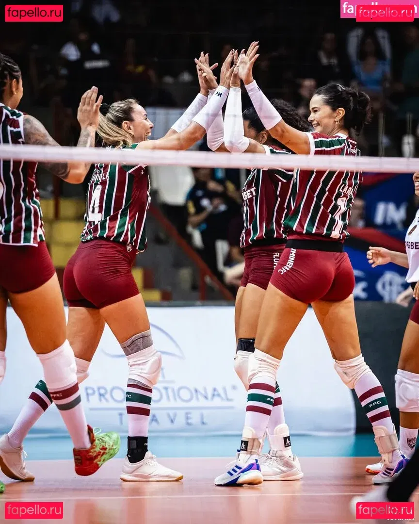 Lara Nobre Onlyfans Photo Gallery 