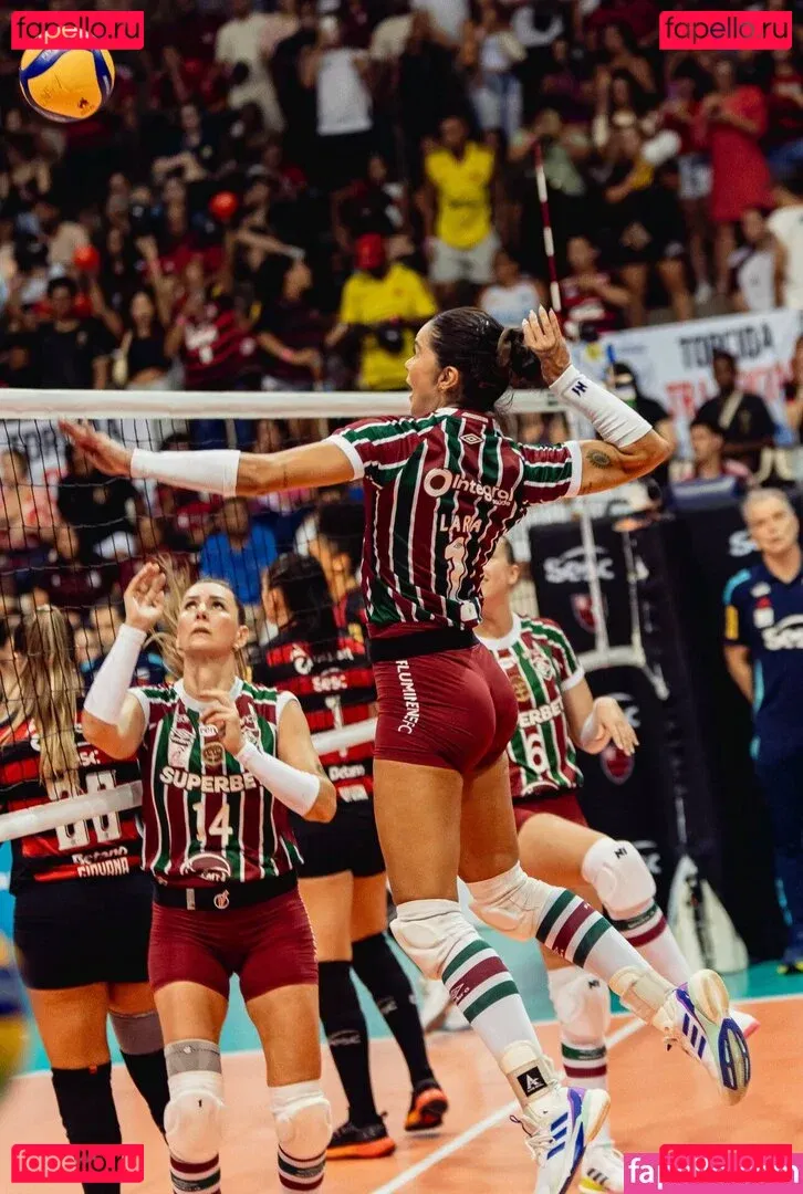 Lara Nobre Onlyfans Photo Gallery 