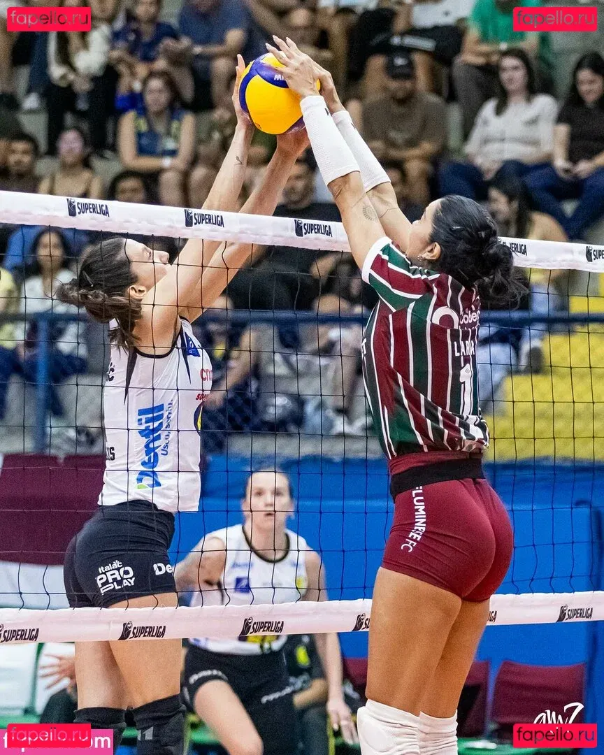 Lara Nobre Onlyfans Photo Gallery 