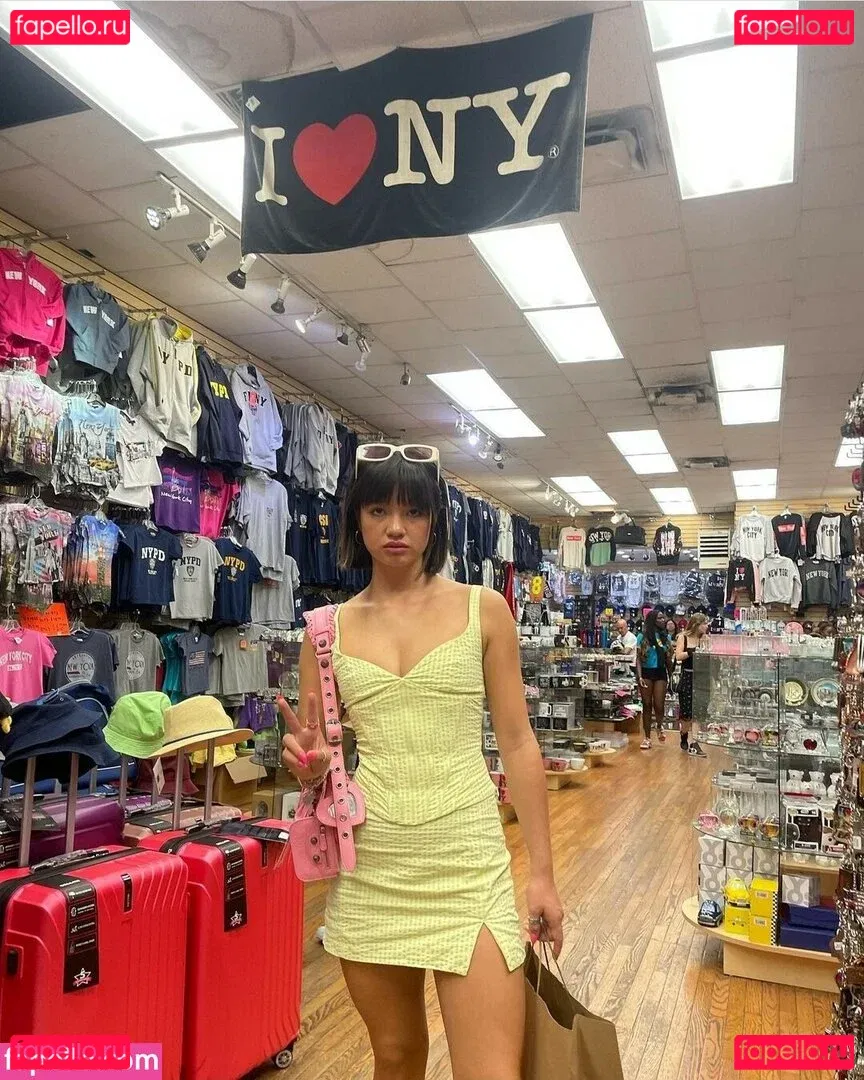 Peyton Elizabeth Lee Onlyfans Photo Gallery 