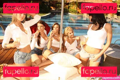 Michelle Poligamia Onlyfans Photo Gallery 