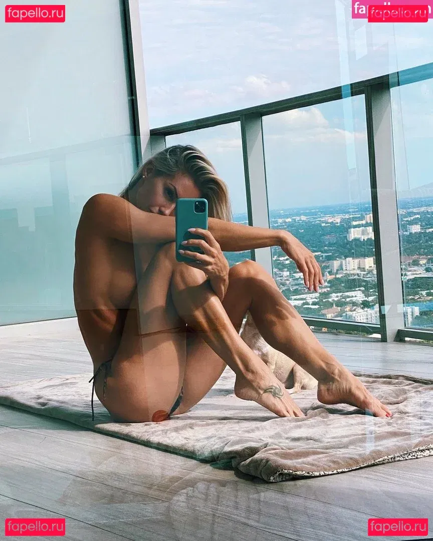 Vehera SG Onlyfans Photo Gallery 