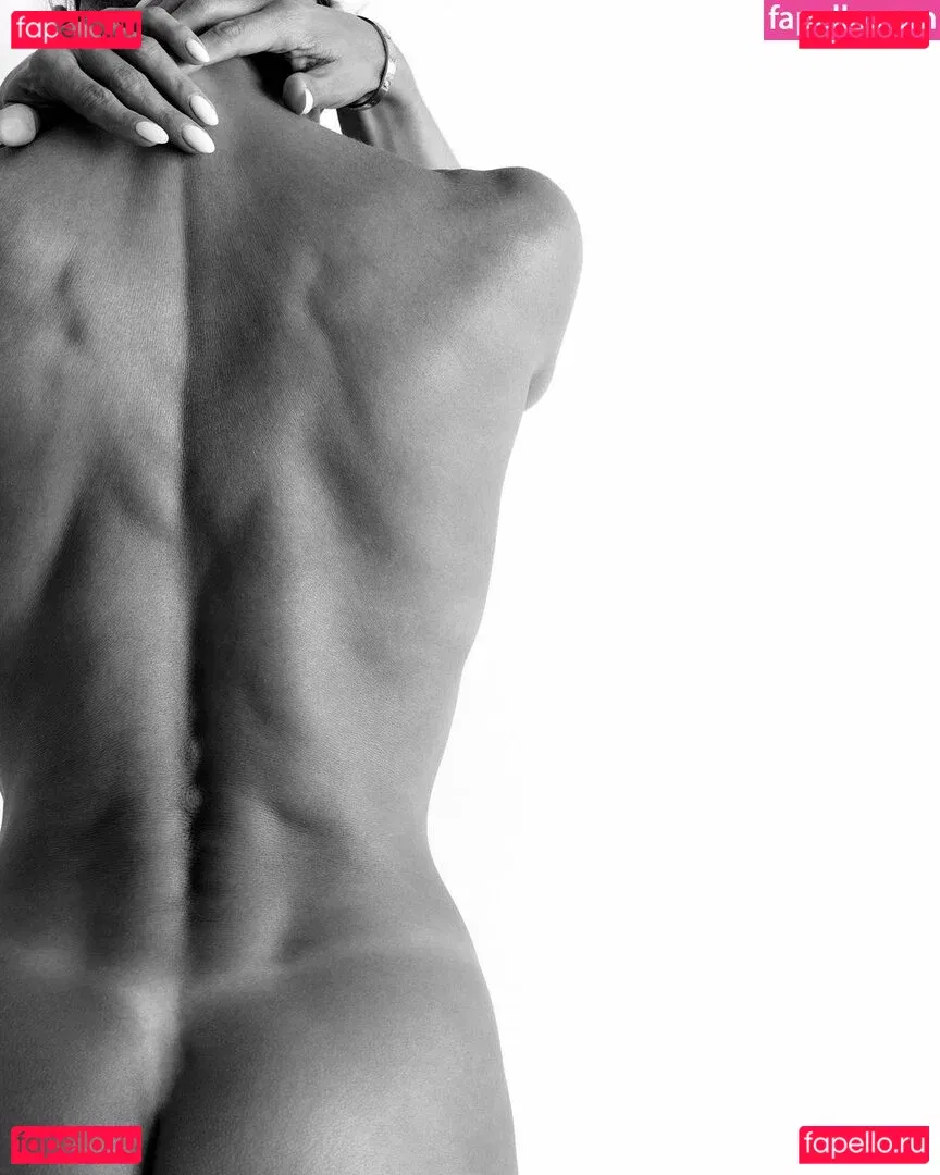 Vehera SG Onlyfans Photo Gallery 