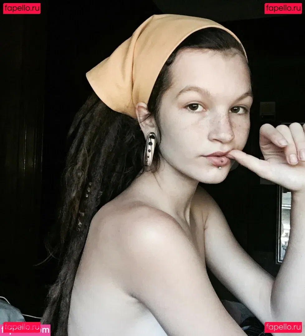 Ett.tta Onlyfans Photo Gallery 