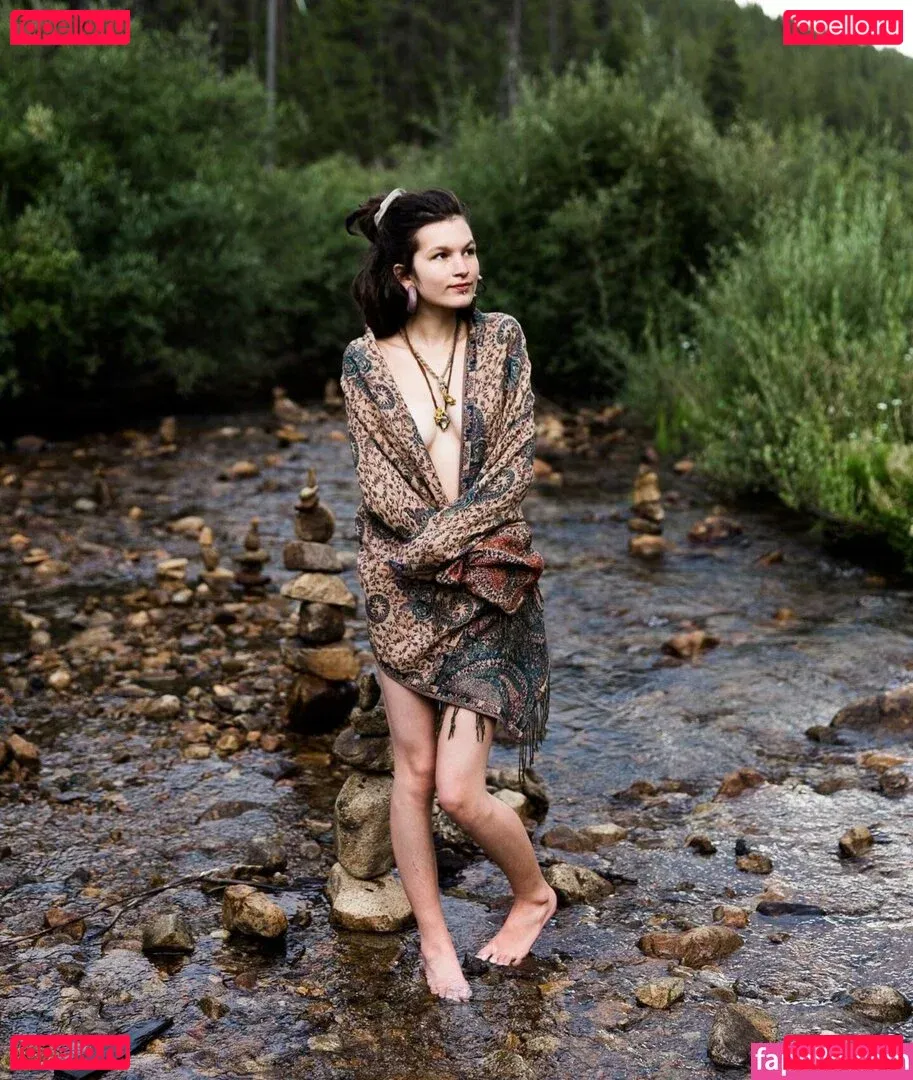 Ett.tta Onlyfans Photo Gallery 