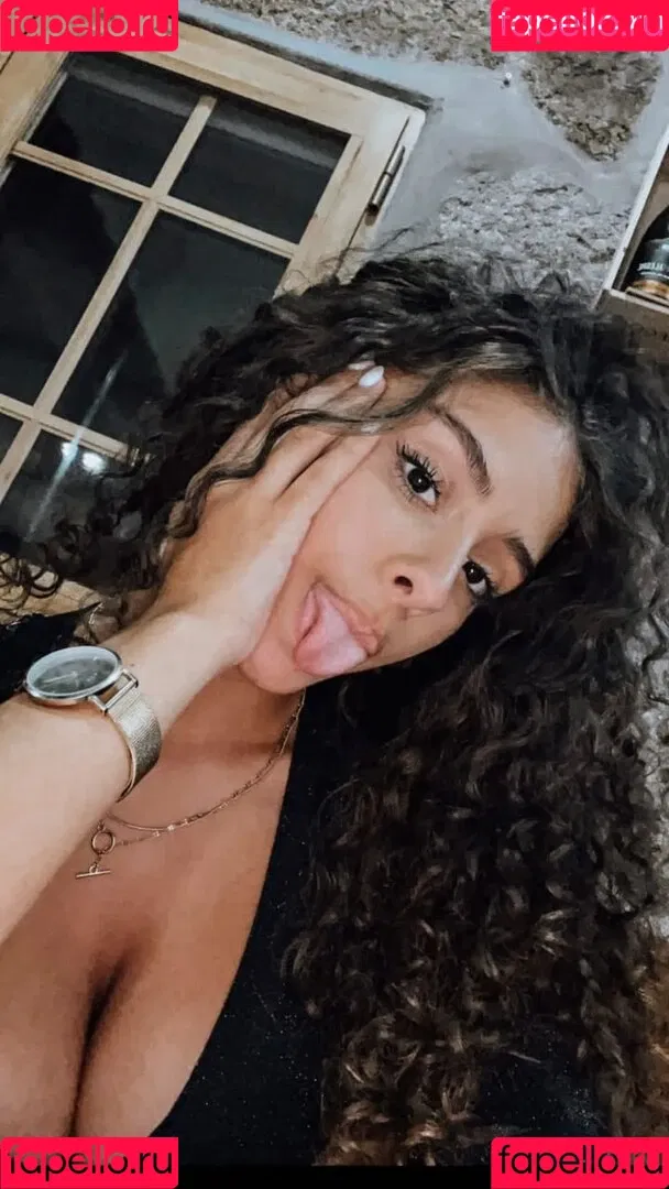 deborategomes Onlyfans Photo Gallery 