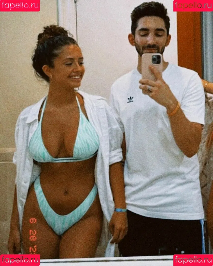 deborategomes Onlyfans Photo Gallery 