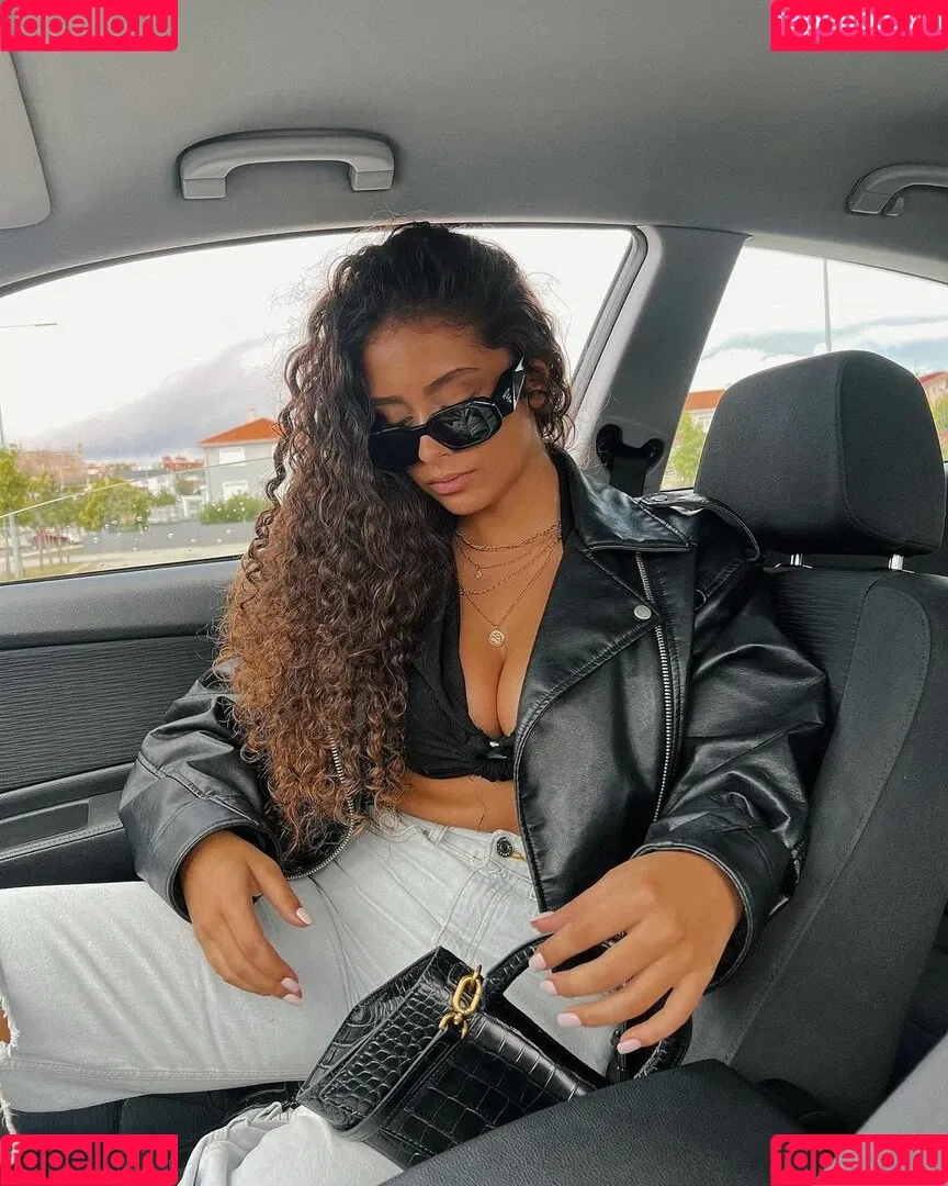 deborategomes Onlyfans Photo Gallery 