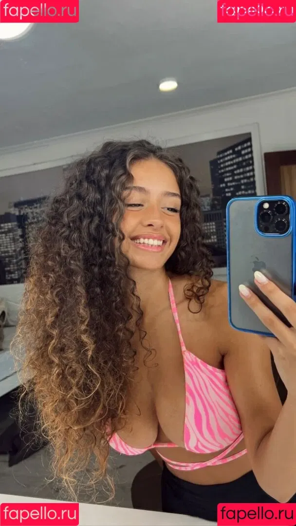 deborategomes Onlyfans Photo Gallery 