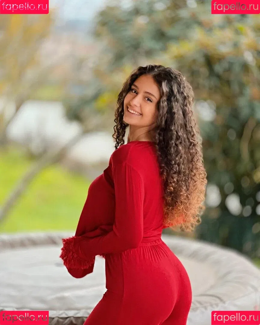 deborategomes Onlyfans Photo Gallery 