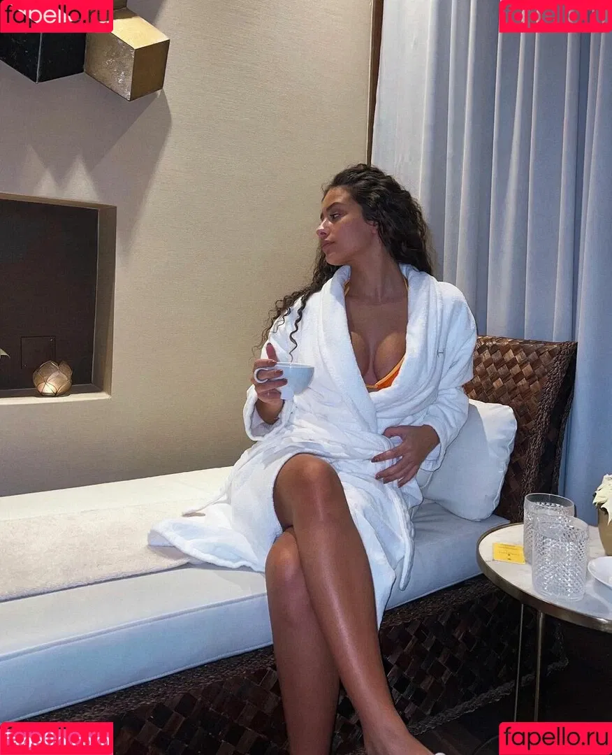 deborategomes Onlyfans Photo Gallery 