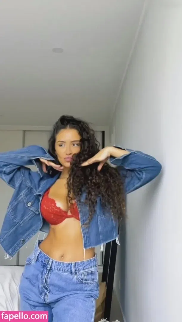 deborategomes Onlyfans Photo Gallery 