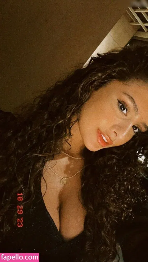 deborategomes Onlyfans Photo Gallery 