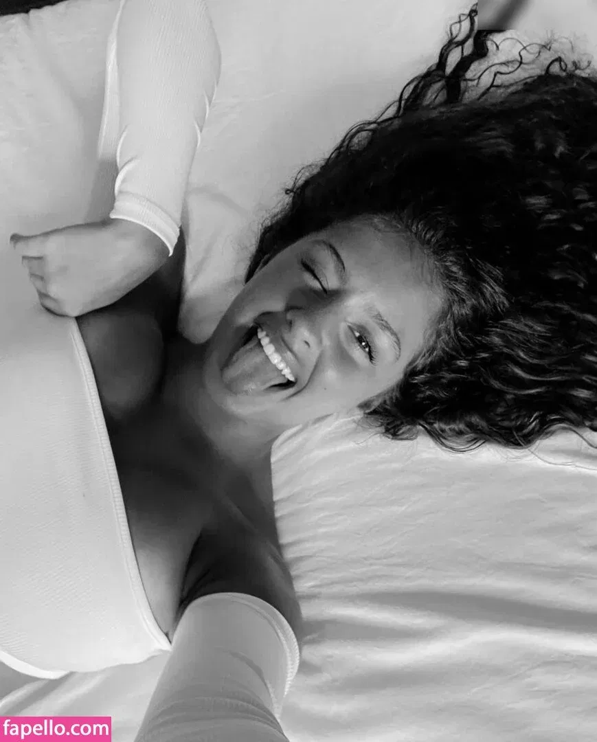 deborategomes Onlyfans Photo Gallery 