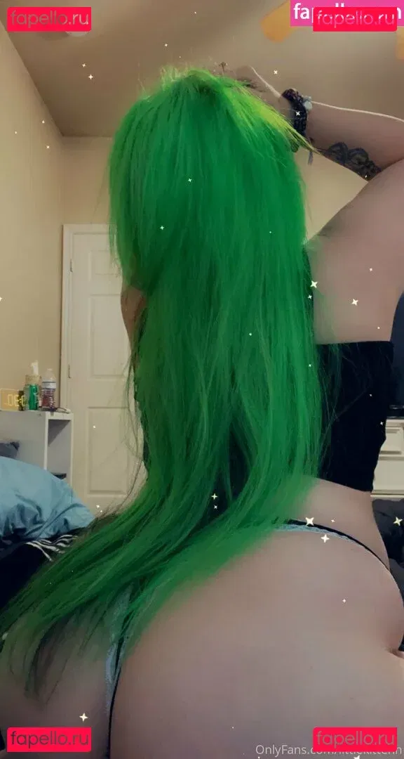 littlekittenn Onlyfans Photo Gallery 