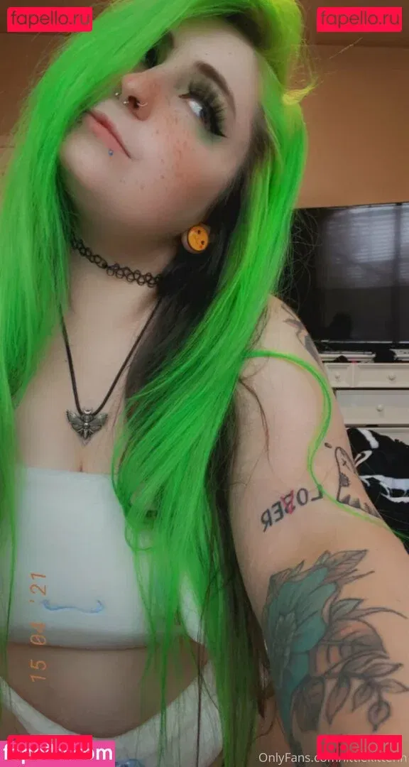 littlekittenn Onlyfans Photo Gallery 