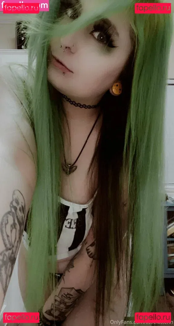 littlekittenn Onlyfans Photo Gallery 