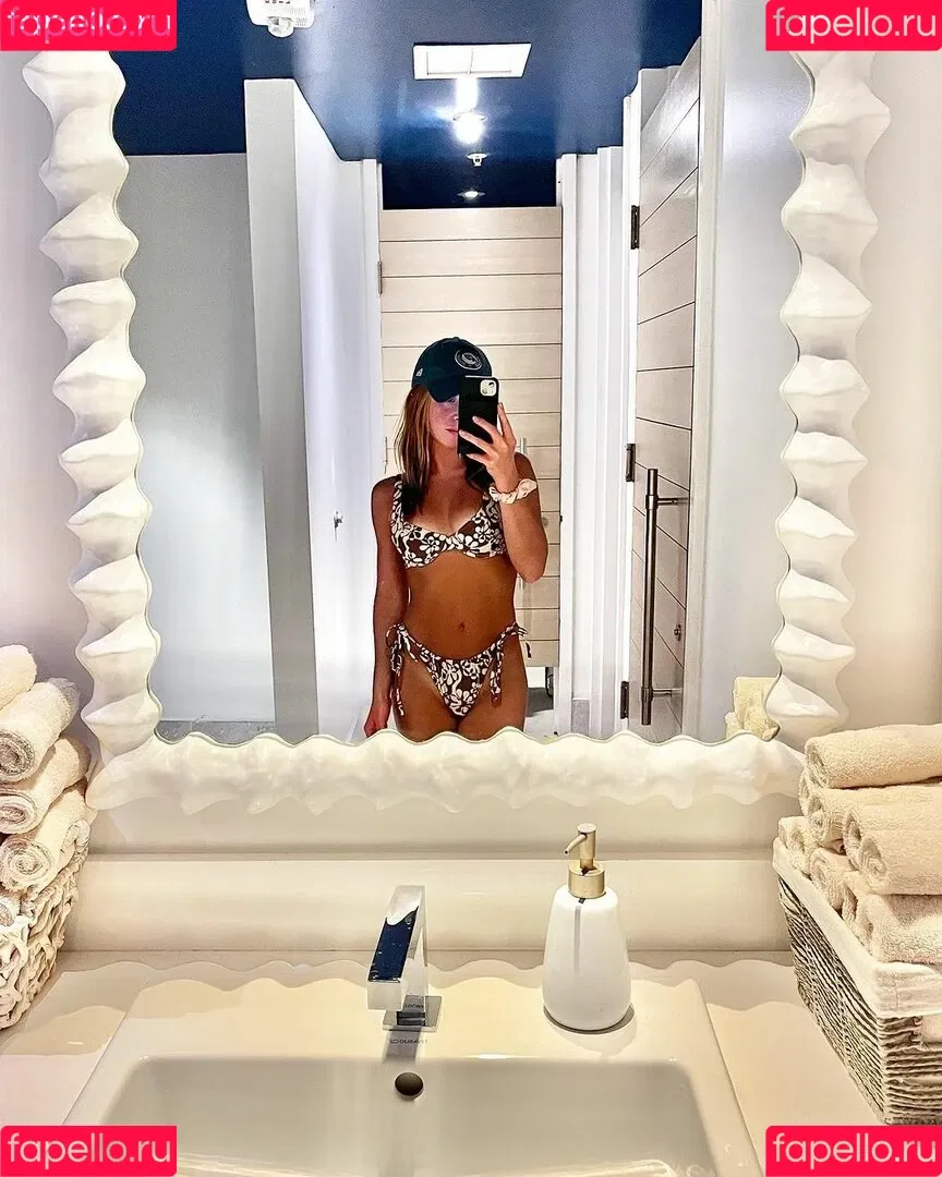 Ryann Shane Onlyfans Photo Gallery 