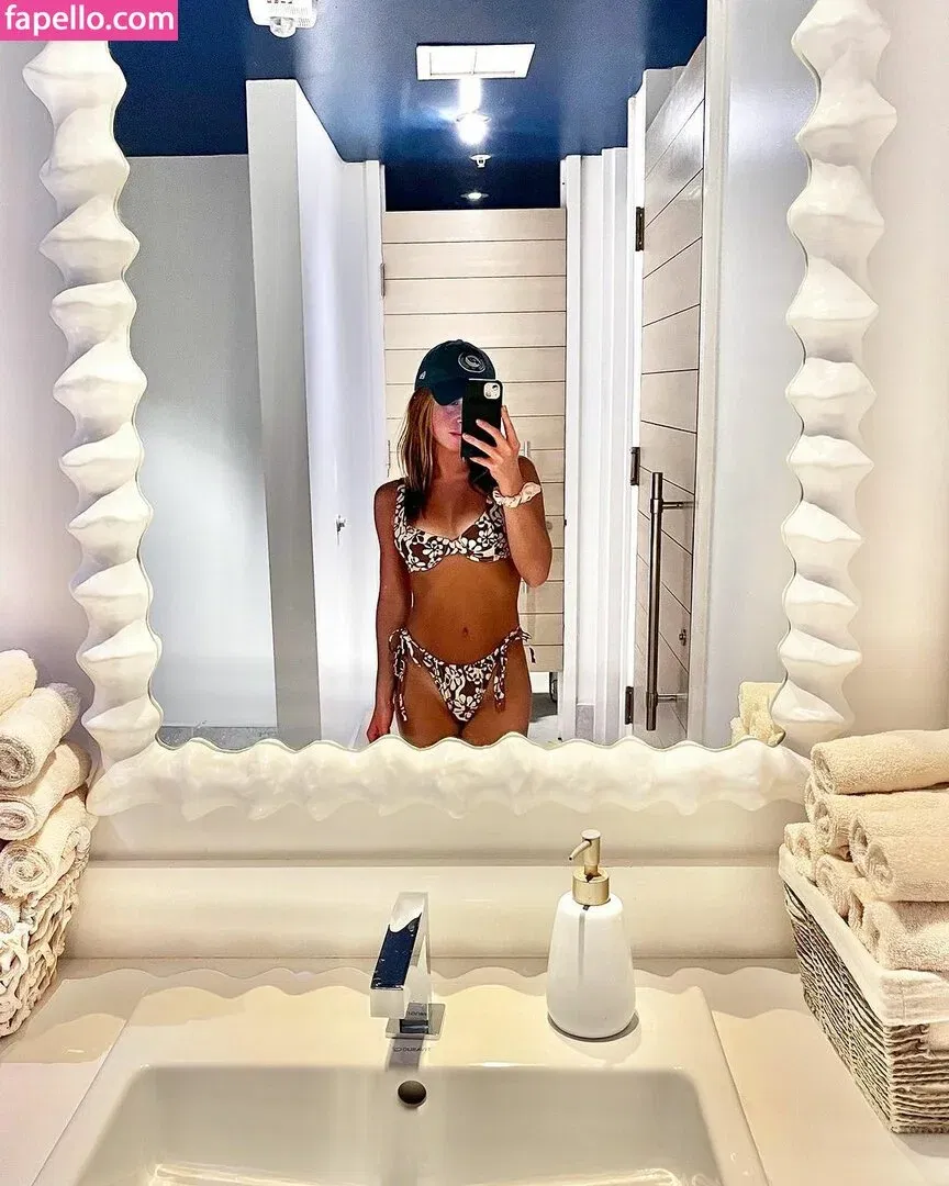 Ryann Shane Onlyfans Photo Gallery 