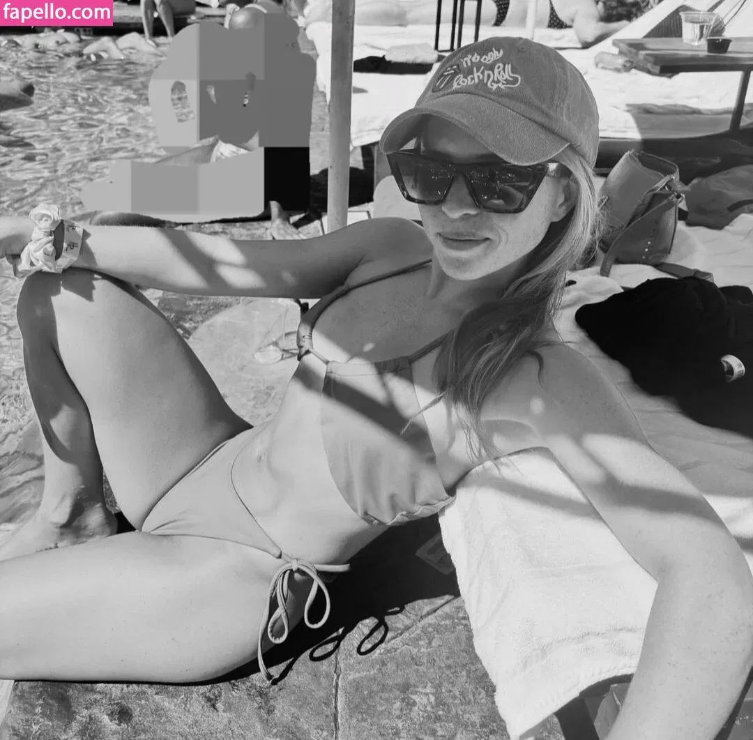 Ryann Shane Onlyfans Photo Gallery 