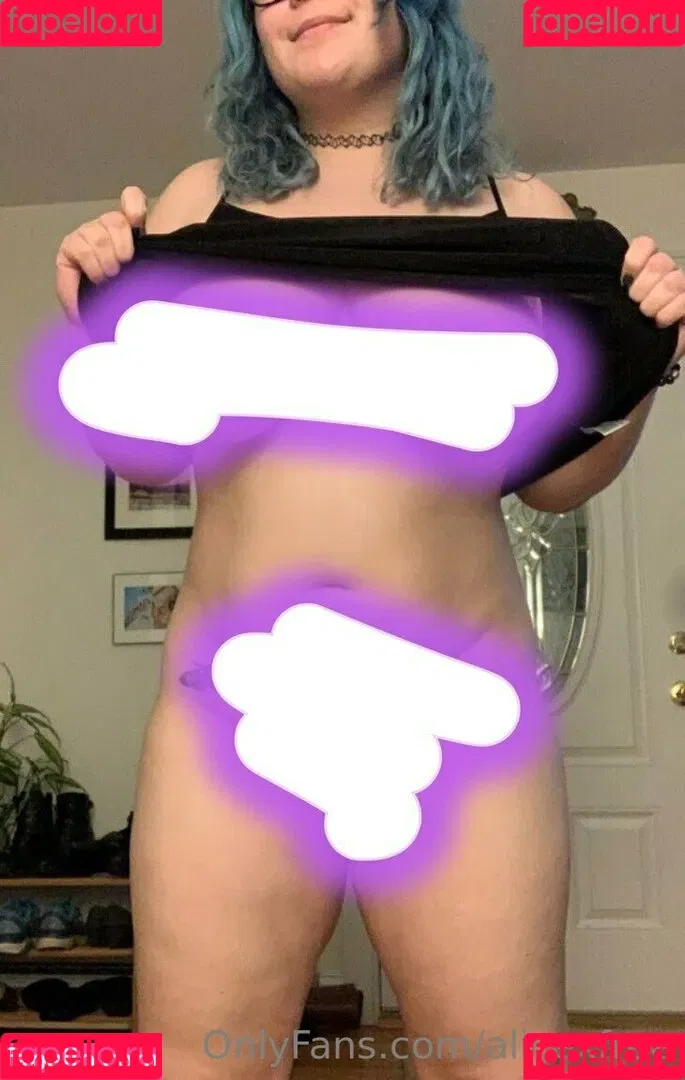 alicexfree Onlyfans Photo Gallery 