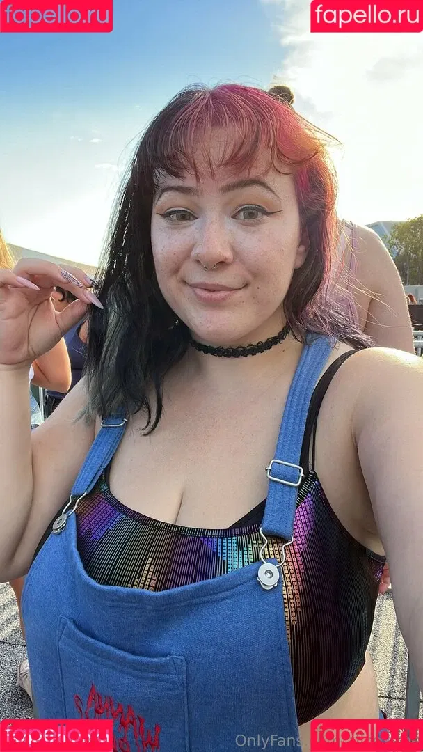 alicexfree Onlyfans Photo Gallery 