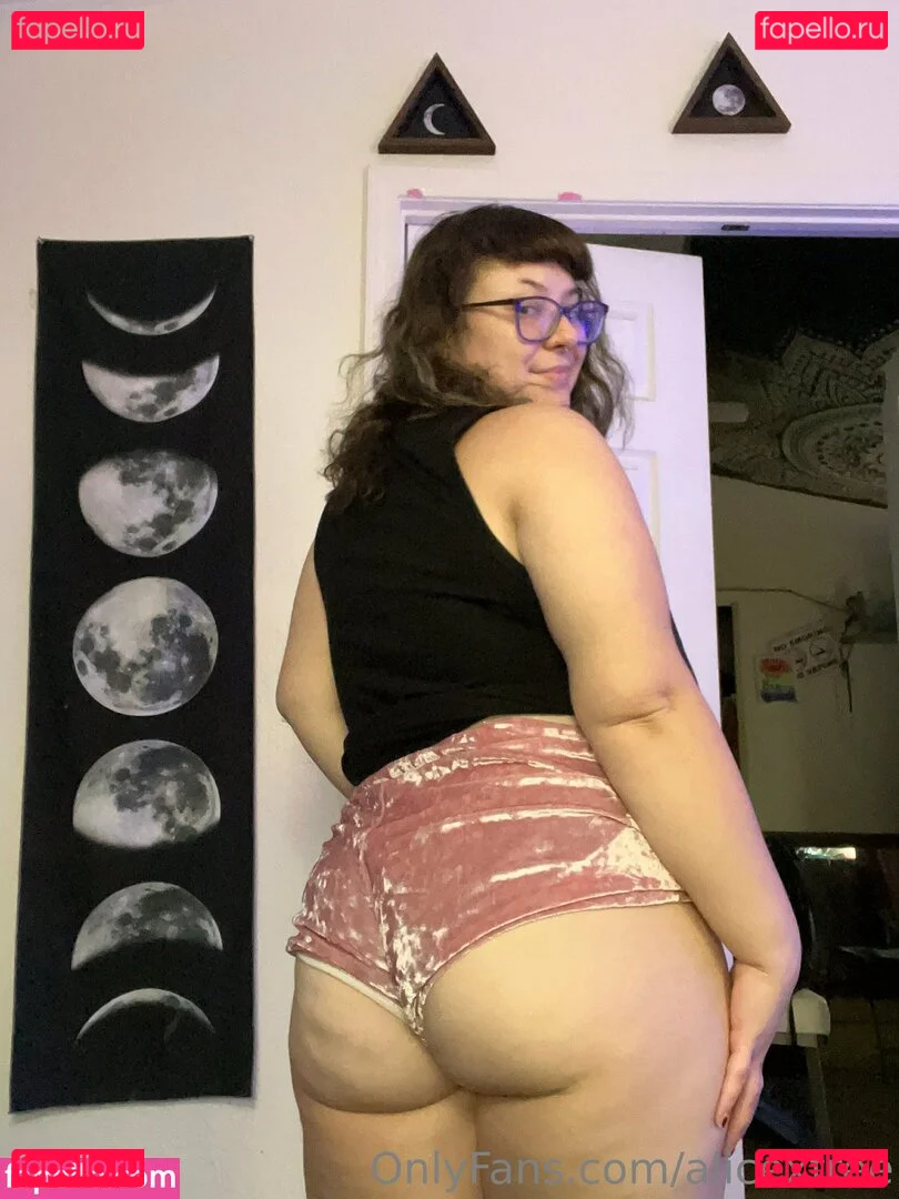 alicexfree Onlyfans Photo Gallery 