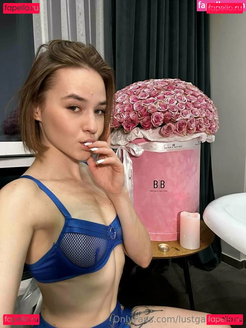 lustgame_ellie Onlyfans Photo Gallery 