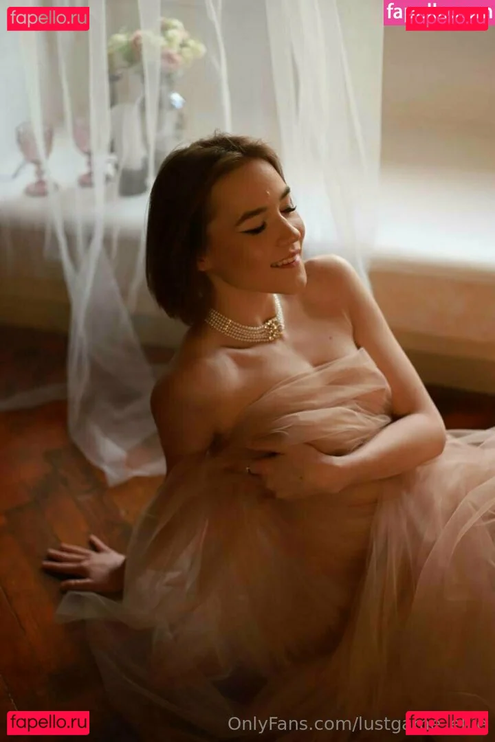 lustgame_ellie Onlyfans Photo Gallery 