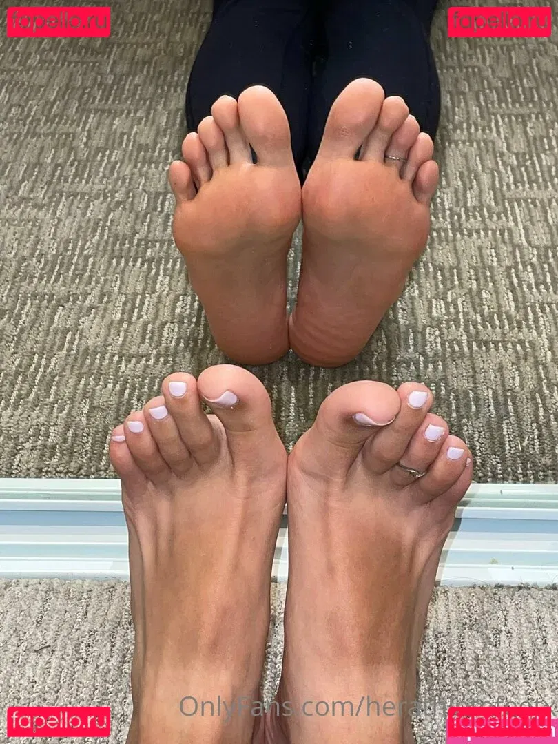 herathletefeetxo Onlyfans Photo Gallery 