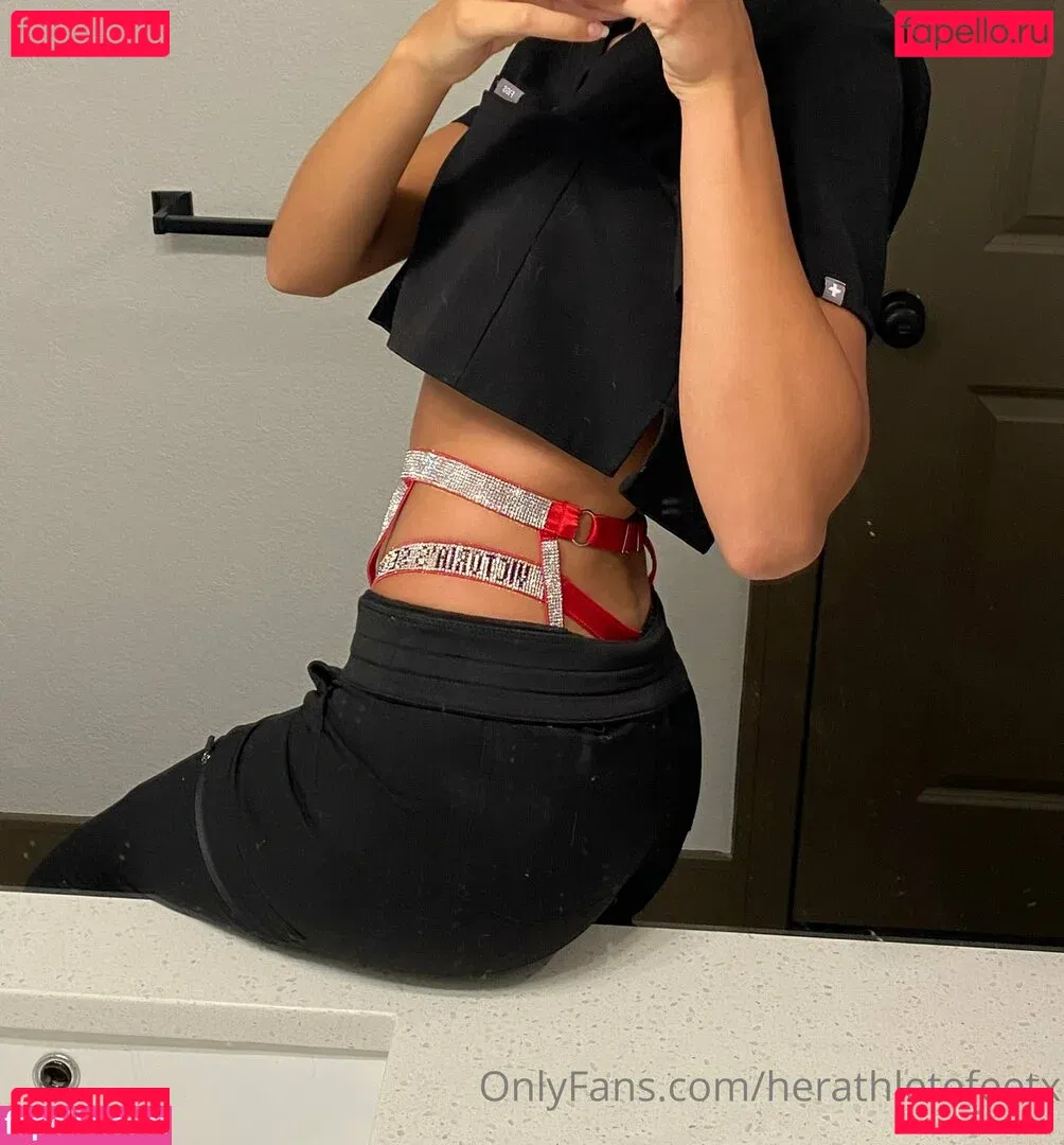 herathletefeetxo Onlyfans Photo Gallery 