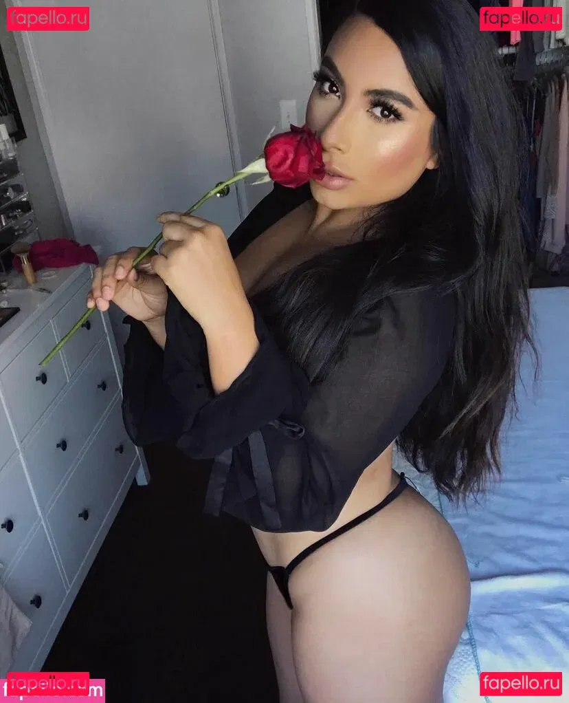 Wendy Alcala Onlyfans Photo Gallery 