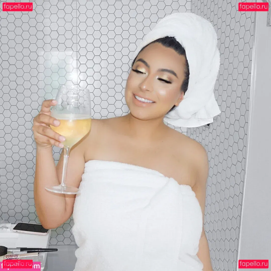 Wendy Alcala Onlyfans Photo Gallery 