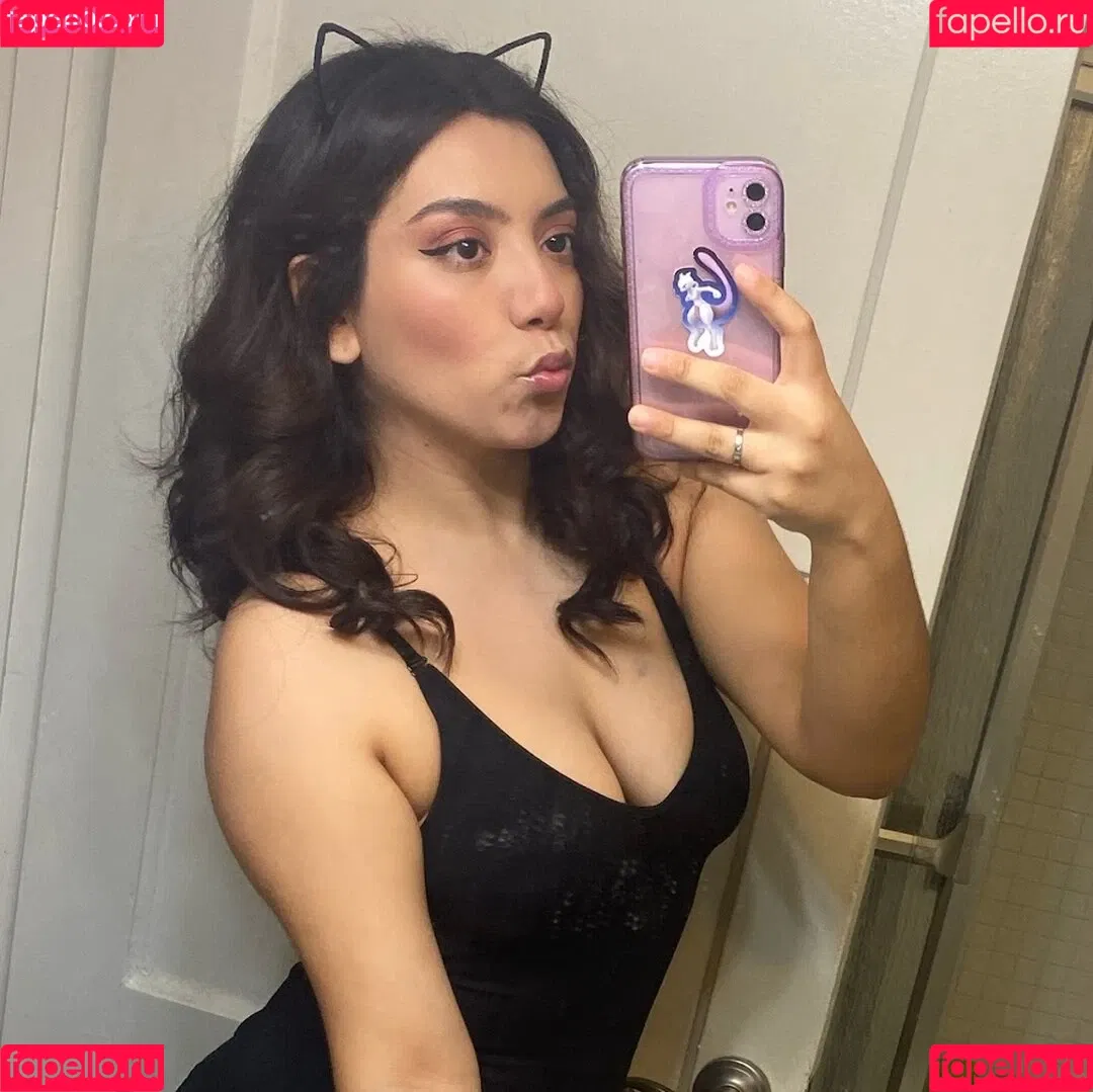 April Maribel Espinoza Onlyfans Photo Gallery 