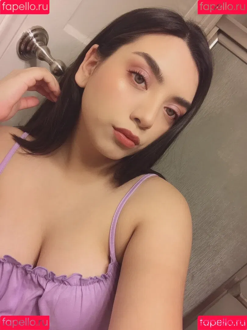 April Maribel Espinoza Onlyfans Photo Gallery 