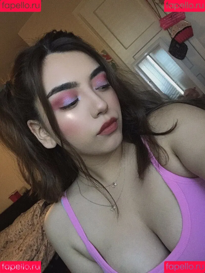 April Maribel Espinoza Onlyfans Photo Gallery 