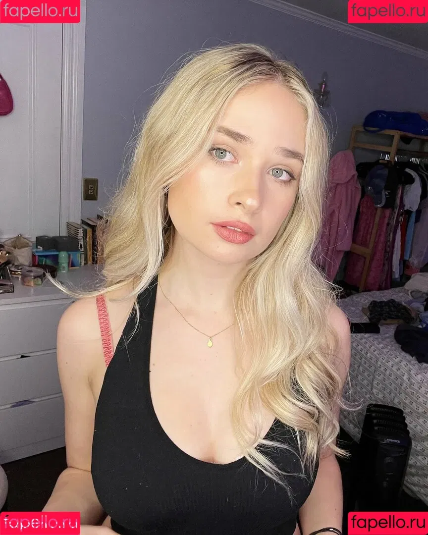 whoistheblondegirl Onlyfans Photo Gallery 