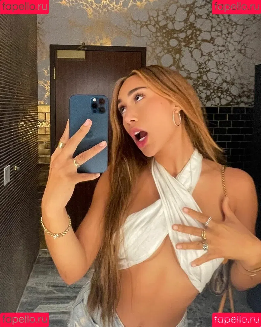 Eva Marisol Gutowski Onlyfans Photo Gallery 