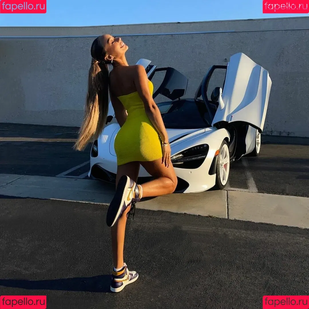 Eva Marisol Gutowski Onlyfans Photo Gallery 