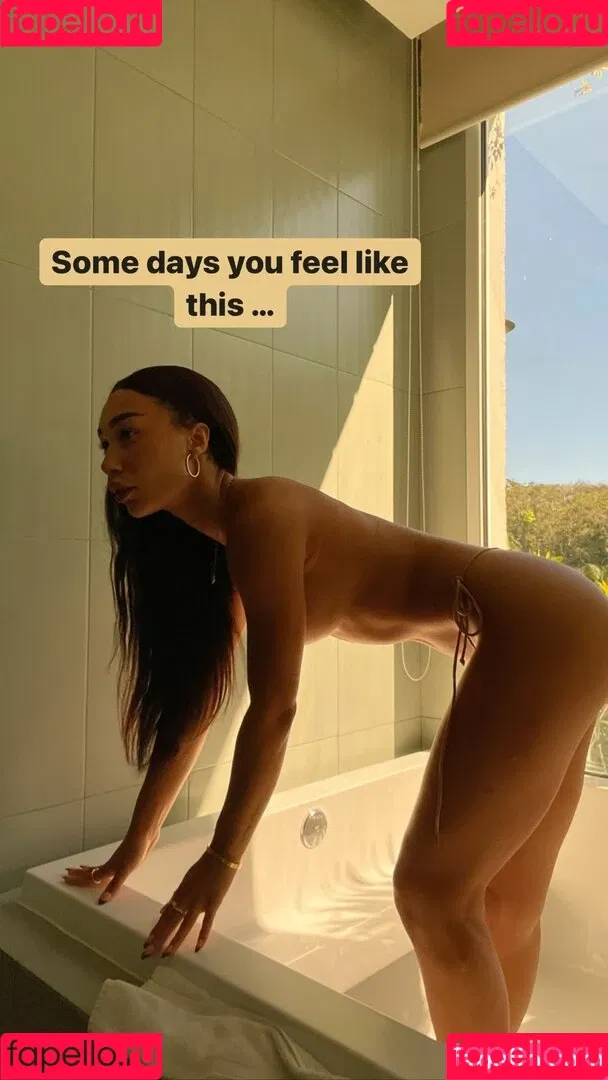 Eva Marisol Gutowski Onlyfans Photo Gallery 