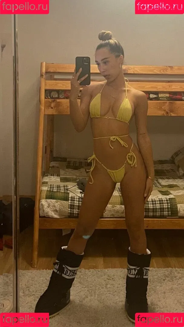 Eva Marisol Gutowski Onlyfans Photo Gallery 