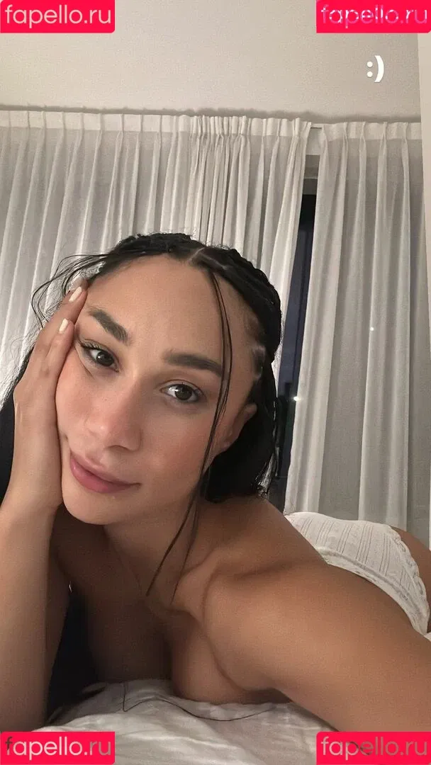 Eva Marisol Gutowski Onlyfans Photo Gallery 