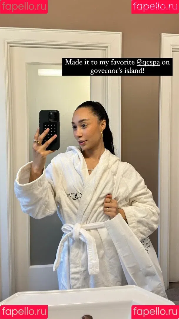 Eva Marisol Gutowski Onlyfans Photo Gallery 