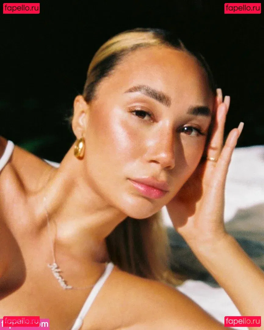 Eva Marisol Gutowski Onlyfans Photo Gallery 