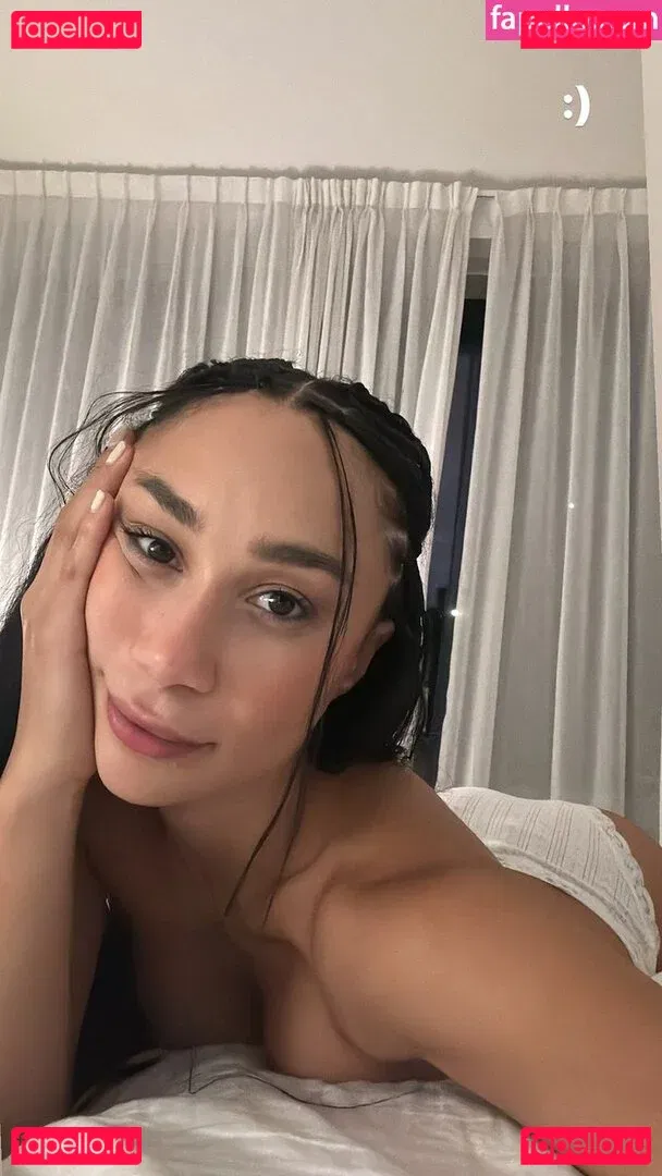 Eva Marisol Gutowski Onlyfans Photo Gallery 