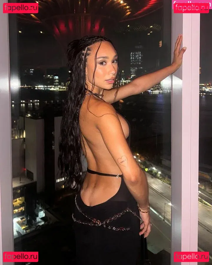 Eva Marisol Gutowski Onlyfans Photo Gallery 