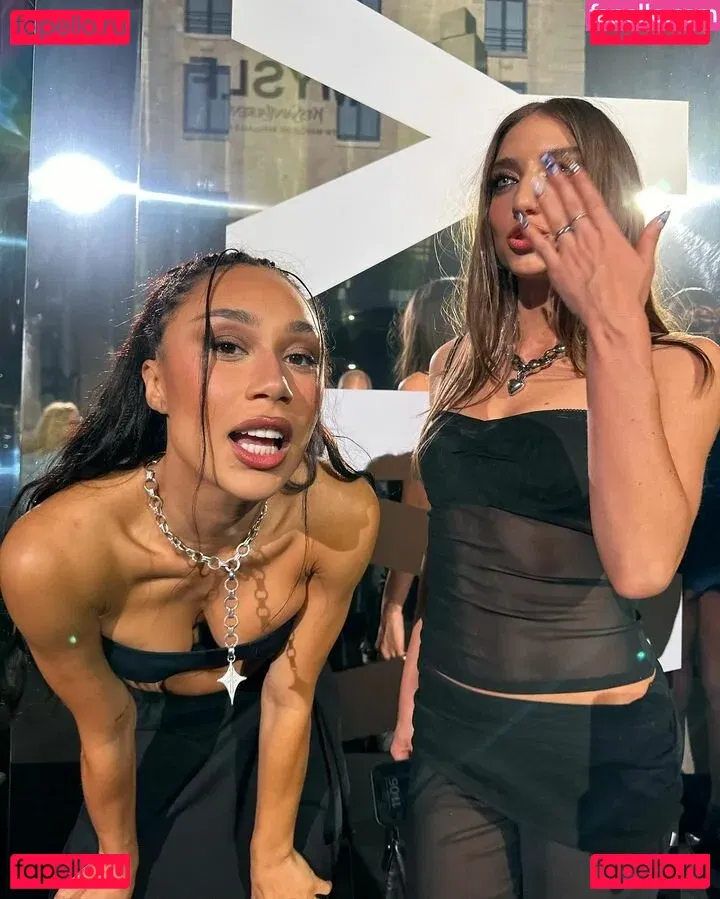 Eva Marisol Gutowski Onlyfans Photo Gallery 